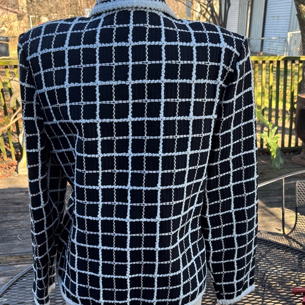 Victoria Morgan black & white classic blazer - Picture 6 of 8
